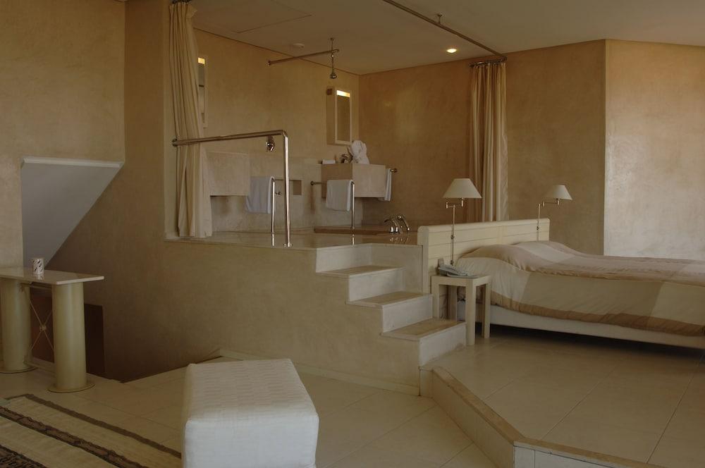 Hotel Des Arts Resort & Spa Tamarist Buitenkant foto