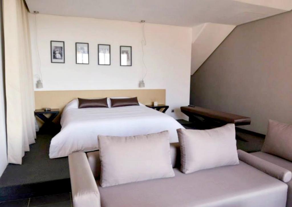 Hotel Des Arts Resort & Spa Tamarist Buitenkant foto