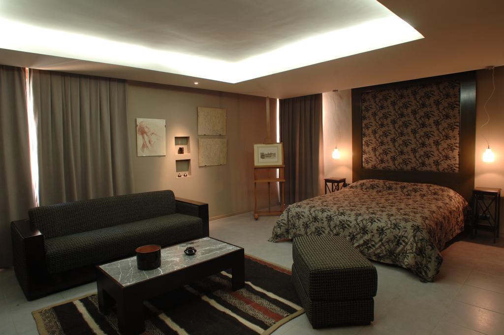 Hotel Des Arts Resort & Spa Tamarist Kamer foto