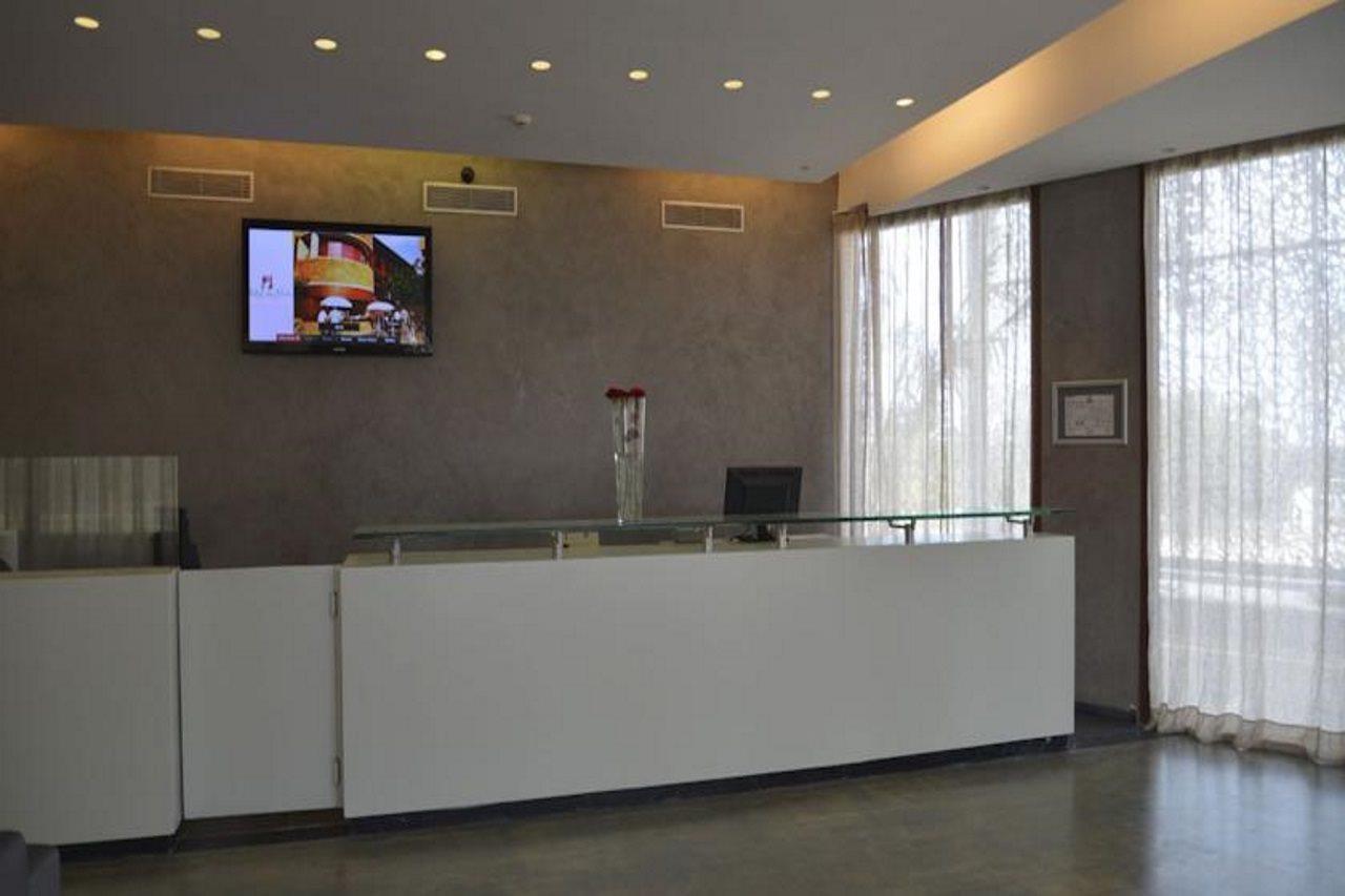 Hotel Des Arts Resort & Spa Tamarist Buitenkant foto