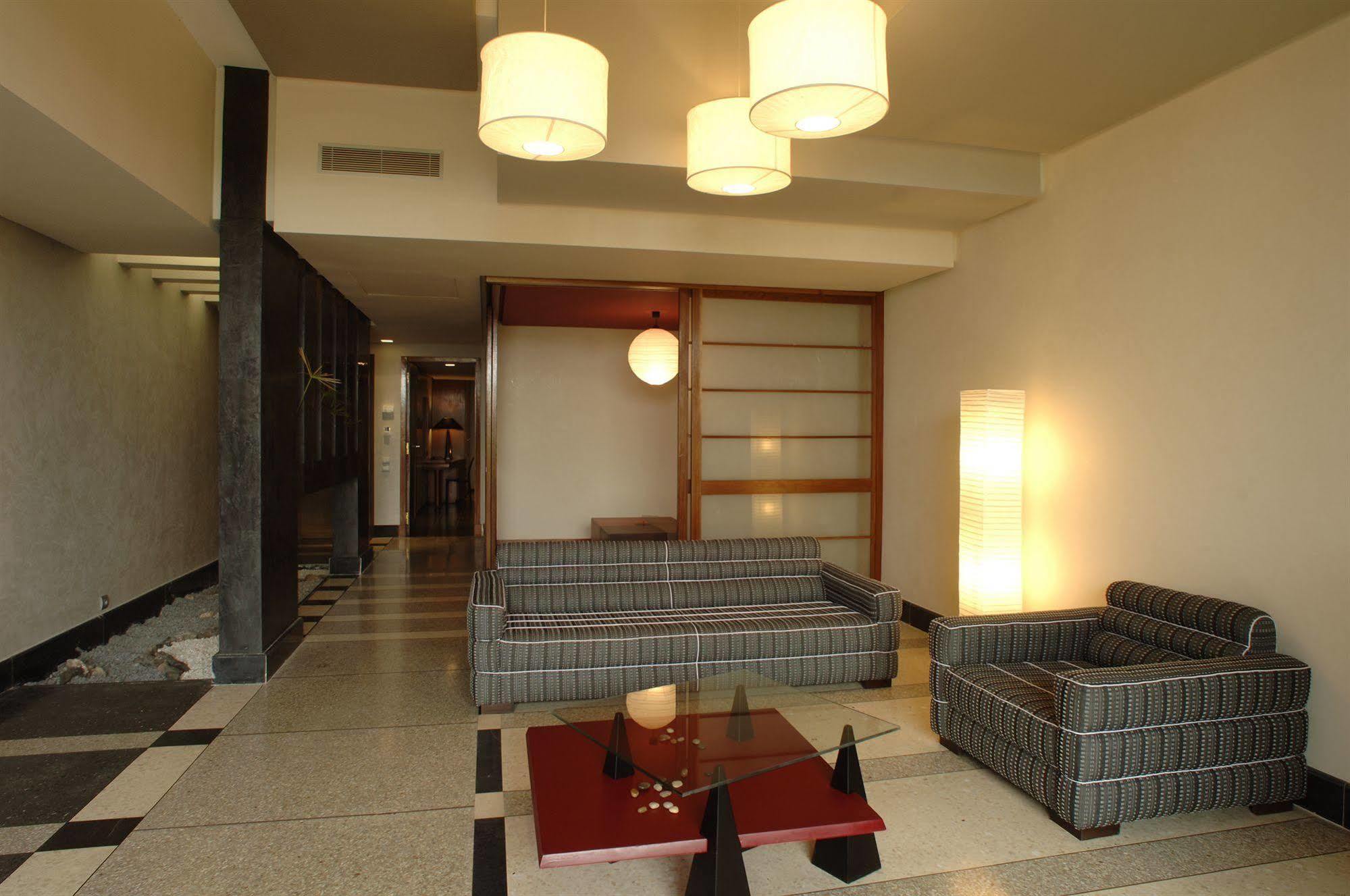 Hotel Des Arts Resort & Spa Tamarist Buitenkant foto