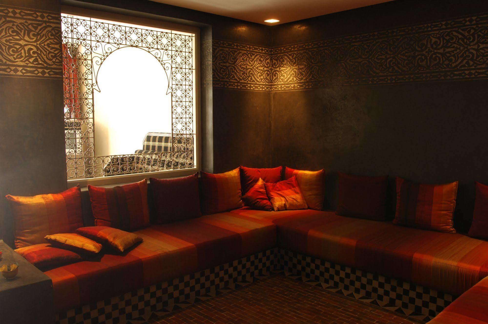 Hotel Des Arts Resort & Spa Tamarist Buitenkant foto
