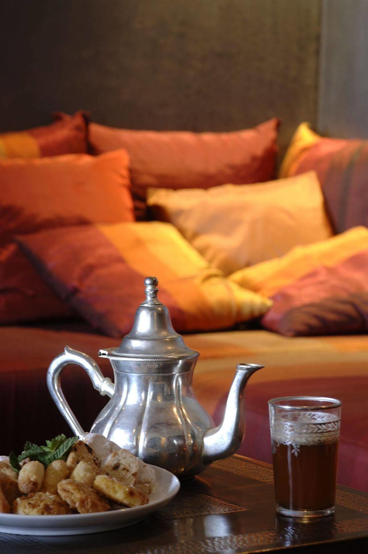 Hotel Des Arts Resort & Spa Tamarist Buitenkant foto